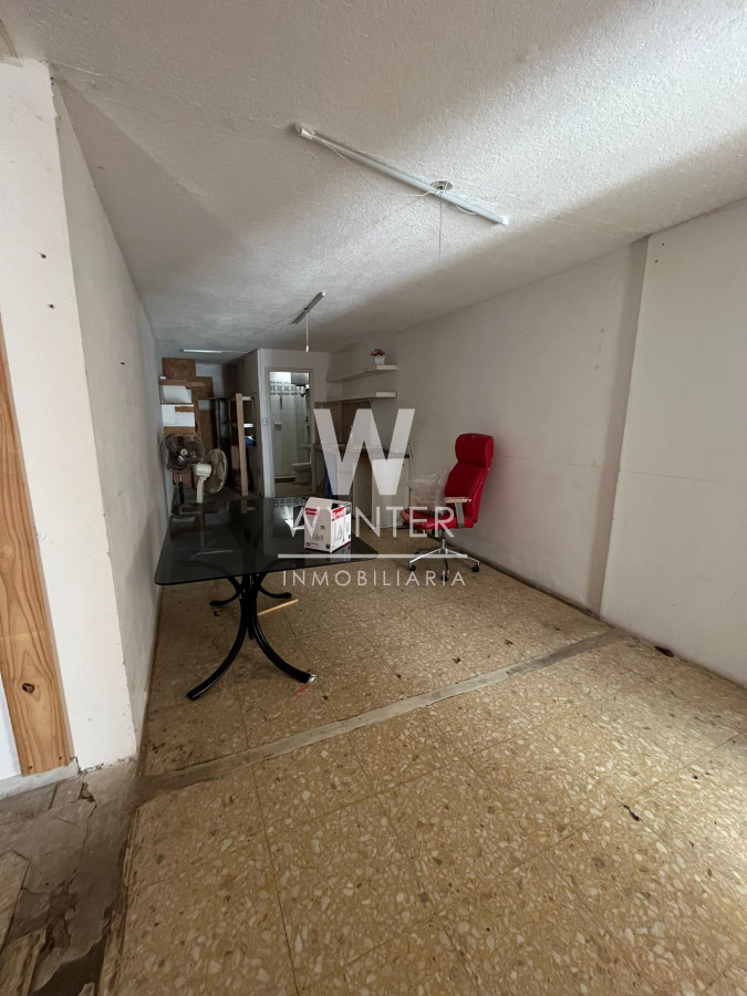 Local Comercial ID.4124 - Local a pasos de la calle 20 y Av. Gorlero