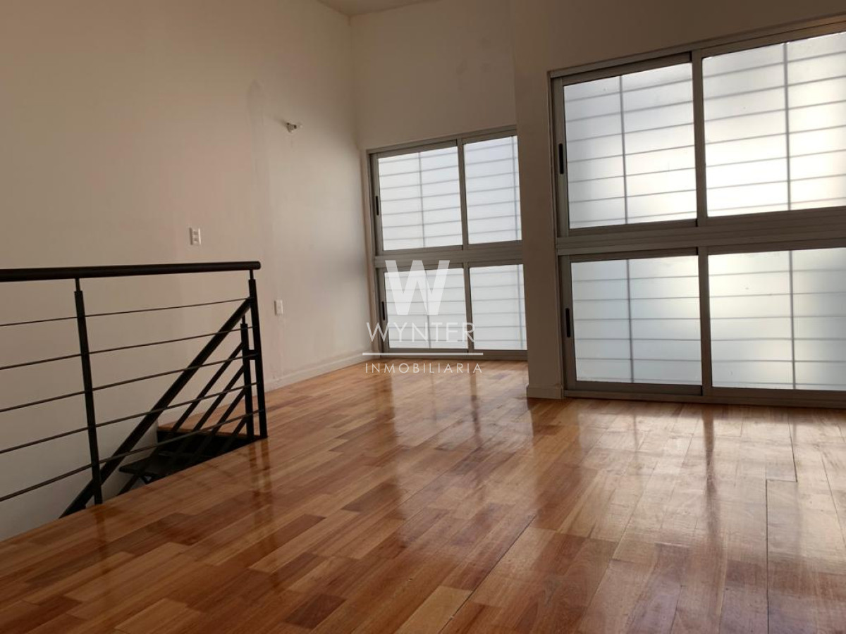 Local Comercial ID.3698 - Locales comerciales CON RENTA, Punta Carretas