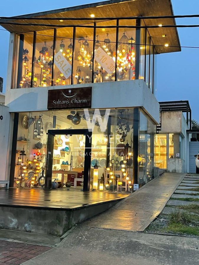 Local Comercial ID.3693 - Local en Manantiales sobre Ruta 10