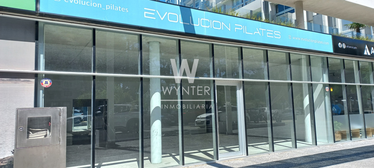 Local Comercial ID.5939 - Local en venta sobre Av. Roosevelt