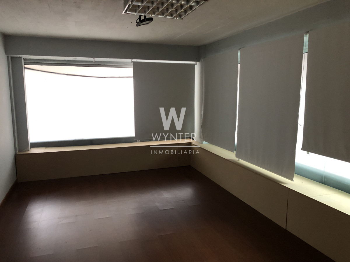 Local Comercial ID.780 - Muy buen local a la calle sobre Av. Gorlero