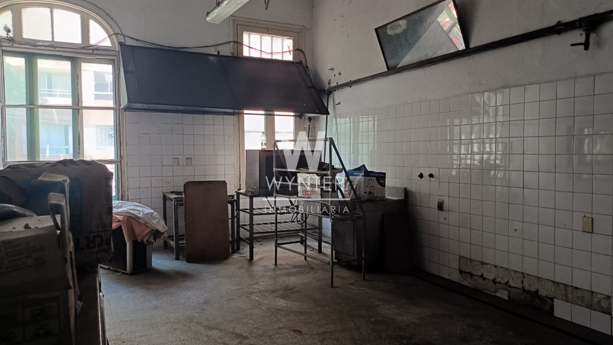 Local Comercial ID.6101 - VENTA LOCAL COMERCIAL - TERRENO . CENTRO