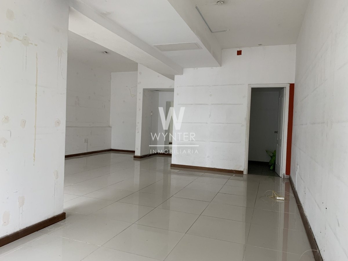 Local Comercial ID.5107 - Local Comercial en venta -CON RENTA- 