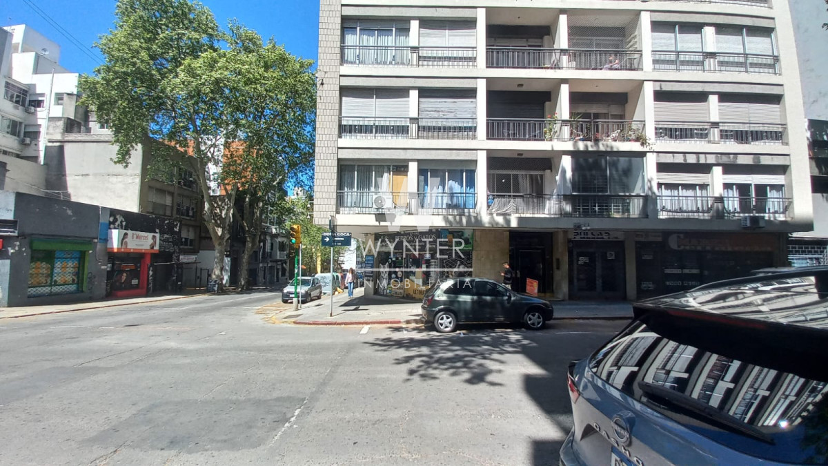 Local Comercial ID.5174 - Venta , local comercial con renta 