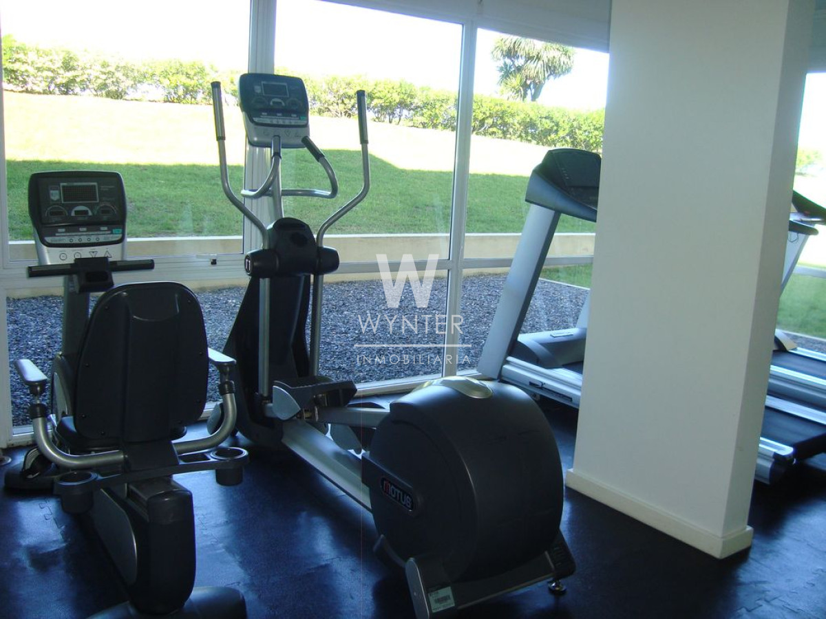 Apartamento ID.3419 - Cruceros - Primera fila frente al mar - 3 suites y dependencia de servicio independiente
