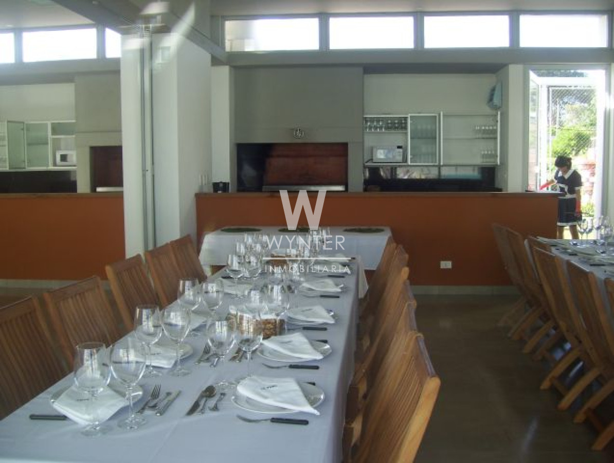 Apartamento ID.298 - Excelente Apartamento - 3 suites + dependencia de servicio