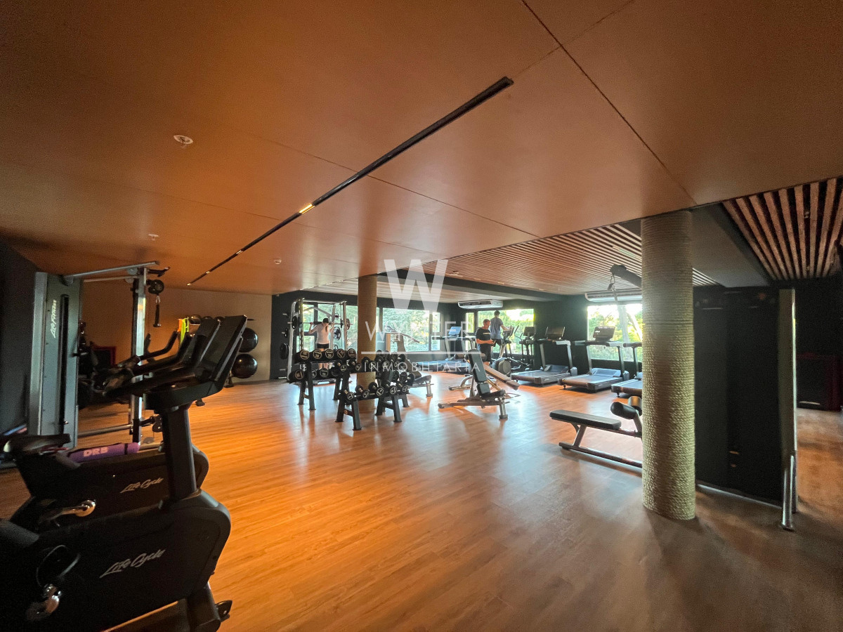 Apartamento ID.6842 - Apartamento en alquiler sobre Av. Roosevelt