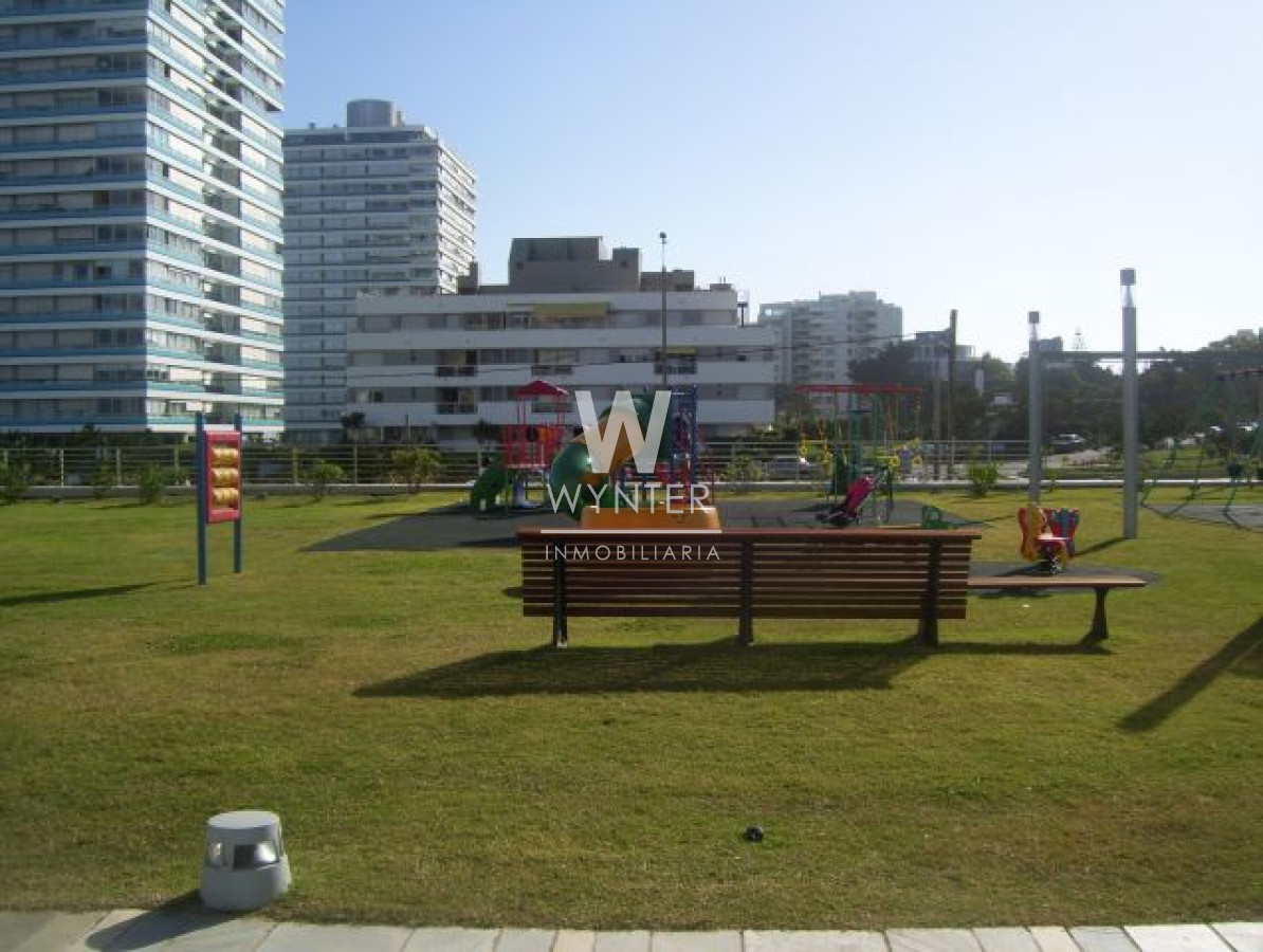 Apartamento ID.298 - Excelente Apartamento - 3 suites + dependencia de servicio