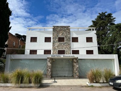 Interesante inversión para transformar en apartamentos para renta sobre Av. Roosevelt