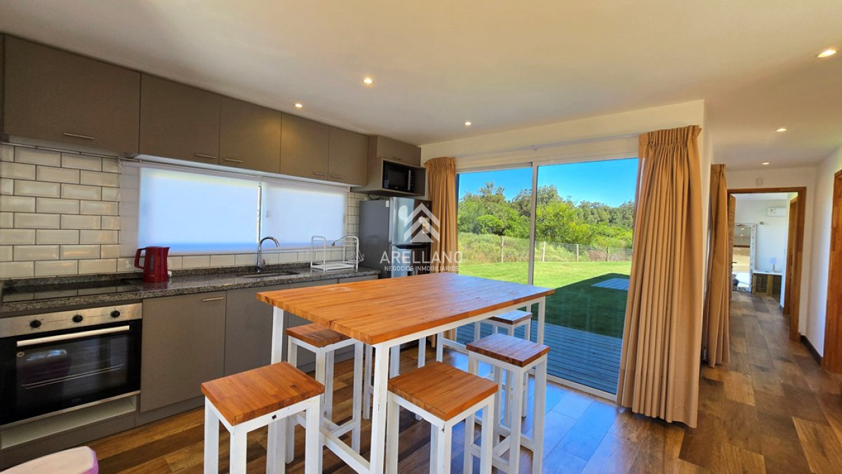 Casa ID.5159 - Casa Venta 2 Dormitorios 2 Baños, Piscina en Punta Colorada - LAZURITA