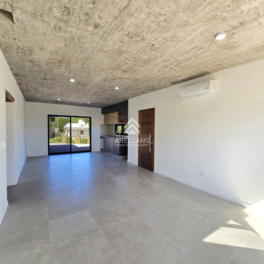 Casa ID.5182 - Casa Venta A Estrenar de 3 Dormitorios 2 Baños en Playa Hermosa - RENACER