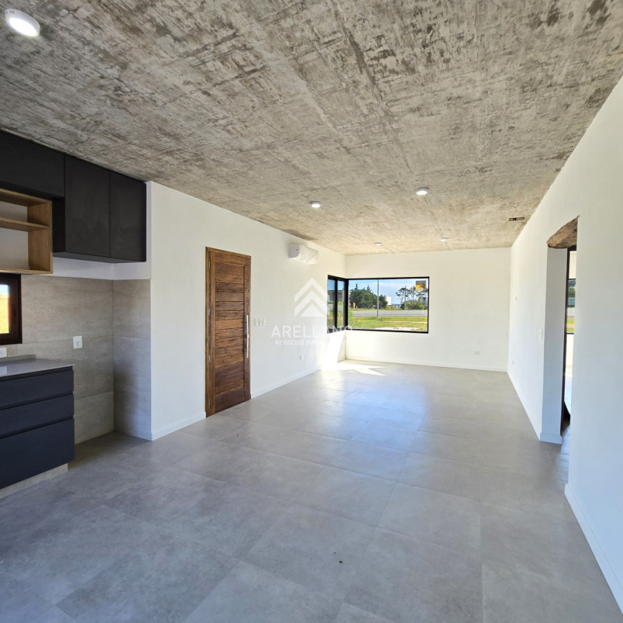Casa ID.5182 - Casa Venta A Estrenar de 3 Dormitorios 2 Baños en Playa Hermosa - RENACER