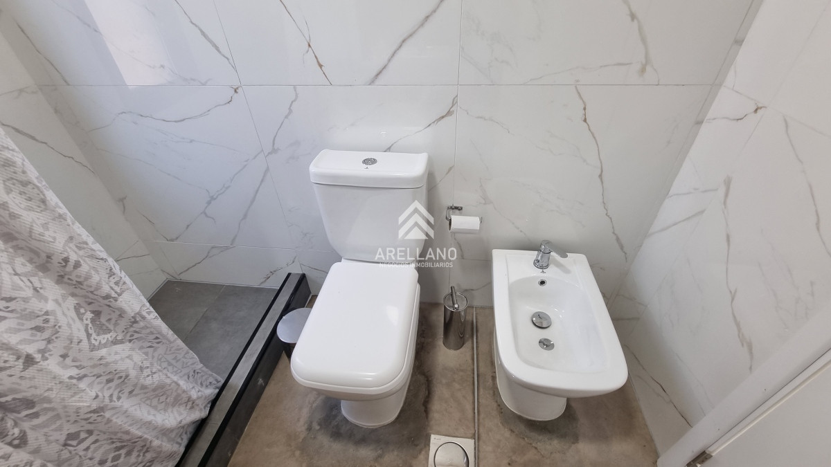 Casa ID.5160 - Casa Venta 2 Dormitorios 2 Baños, Piscina en Punta Colorada - LINK PC II