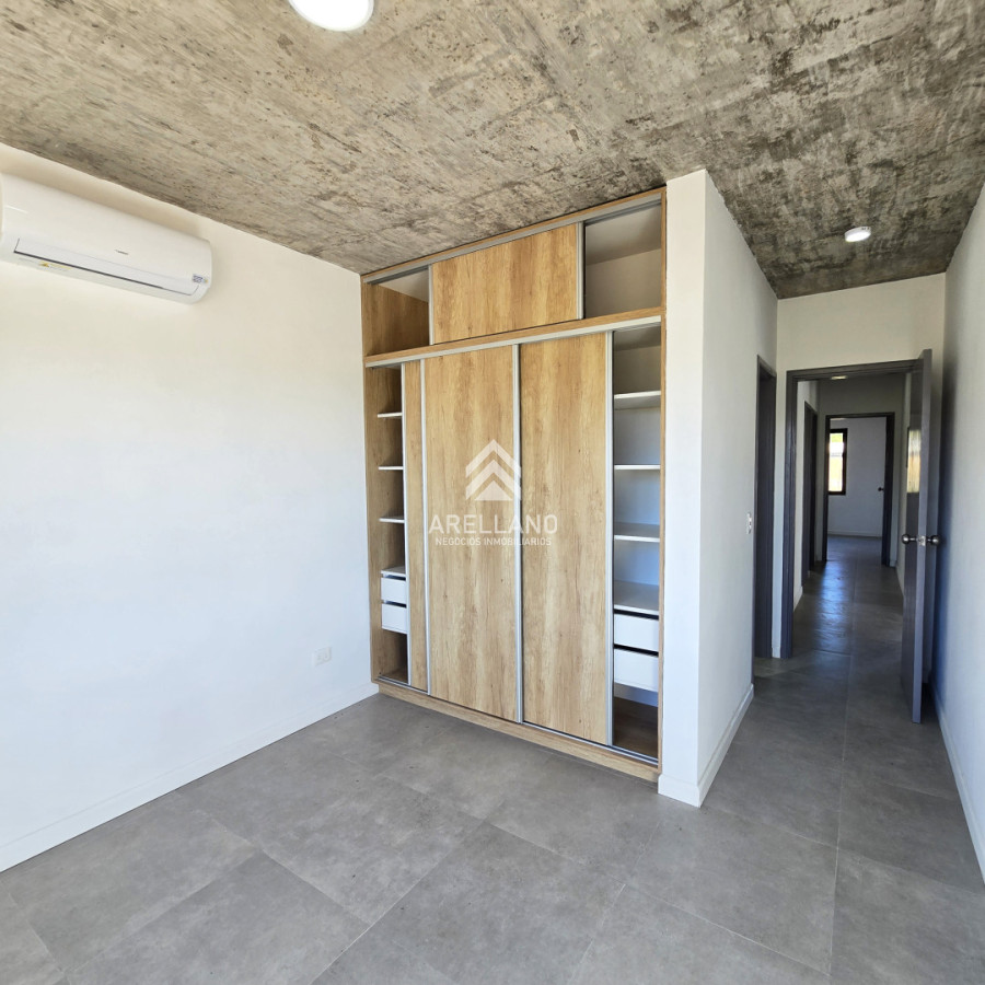 Casa ID.5182 - Casa Venta A Estrenar de 3 Dormitorios 2 Baños en Playa Hermosa - RENACER