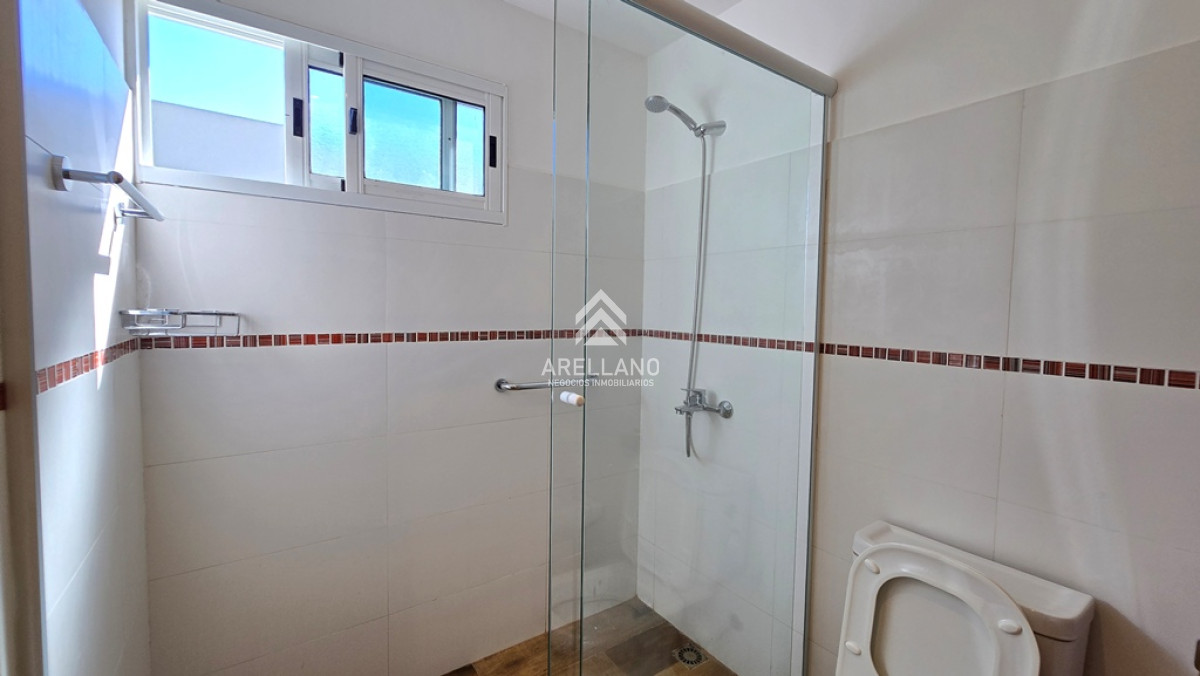 Casa ID.5159 - Casa Venta 2 Dormitorios 2 Baños, Piscina en Punta Colorada - LAZURITA