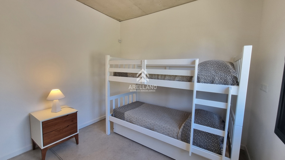 Casa ID.5160 - Casa Venta 2 Dormitorios 2 Baños, Piscina en Punta Colorada - LINK PC II