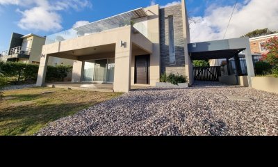 Casa Venta 3 Dormitorios 2 Baños, en San Francisco - CRISTAL