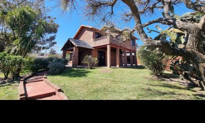 Casa Venta 3 Dormitorios 3 Baños, Piscina en San Francisco - GRINGA LOCA