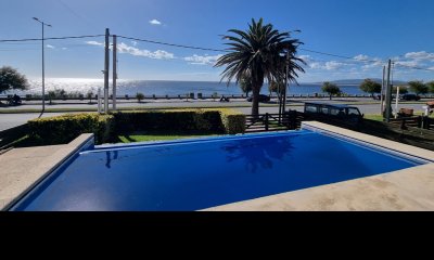 Casa Venta 3 Dormitorios 3 Baños, Frente al Mar, Piscina Climatizada en Punta Fria - POLAPI