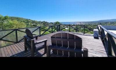 Casa Venta Excelente Vista a los Cerros y Mar de 2 Dormitorios 1 Baños en C. de la Gloria, Piriapolis - UN PARAISO