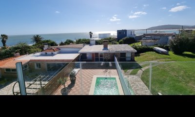 Casa Venta 3 Dormitorios 3 Baños, Piscina en Punta Colorada - SHOFRIM