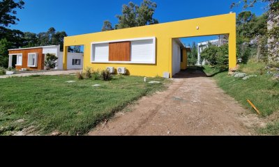 Casa Venta 2 Dormitorios 1 Baño en Punta Colorada - MOSTAZA