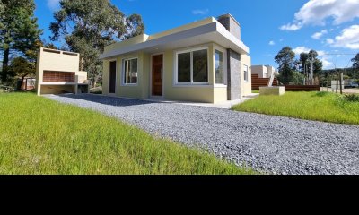 Casa Venta 2 Dormitorios 2 Baños, en Pueblo Arena, Piriapolis - FINLANDIA
