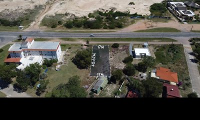 Venta Terreno Frente al Mar en Playa Grande, Piriapolis - SUPERFICIE DE 691m