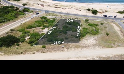 Venta de Terreno Frente al Mar en Punta Colorada, Piriapolis - SUPERFICIE DE 1001M