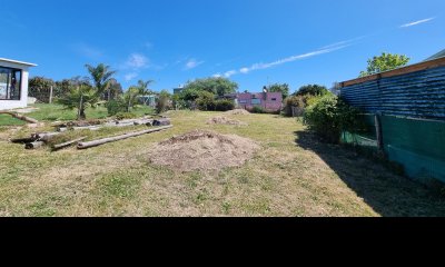 Venta de Terreno en Pueblo Obrero, Piriapolis - SUPERFICIE DE 621M