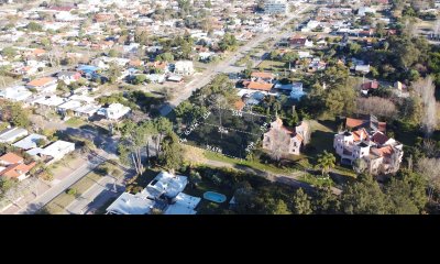 Venta de Importante Terreno Sobre Av. Artigas, Piriapolis - SUPERFICIE DE 1219M