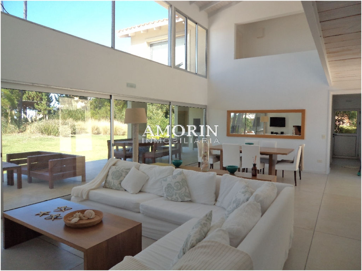 Casa ID.386 - Casa en La Barra, Laguna Blanca