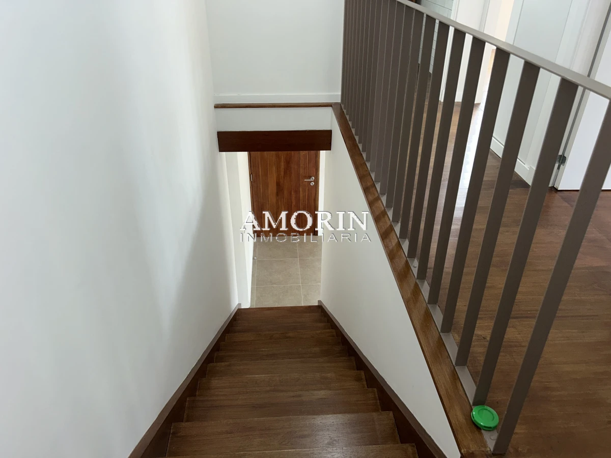 Casa ID.800 - CASA FRENTE A CLUB DE LA BARRA