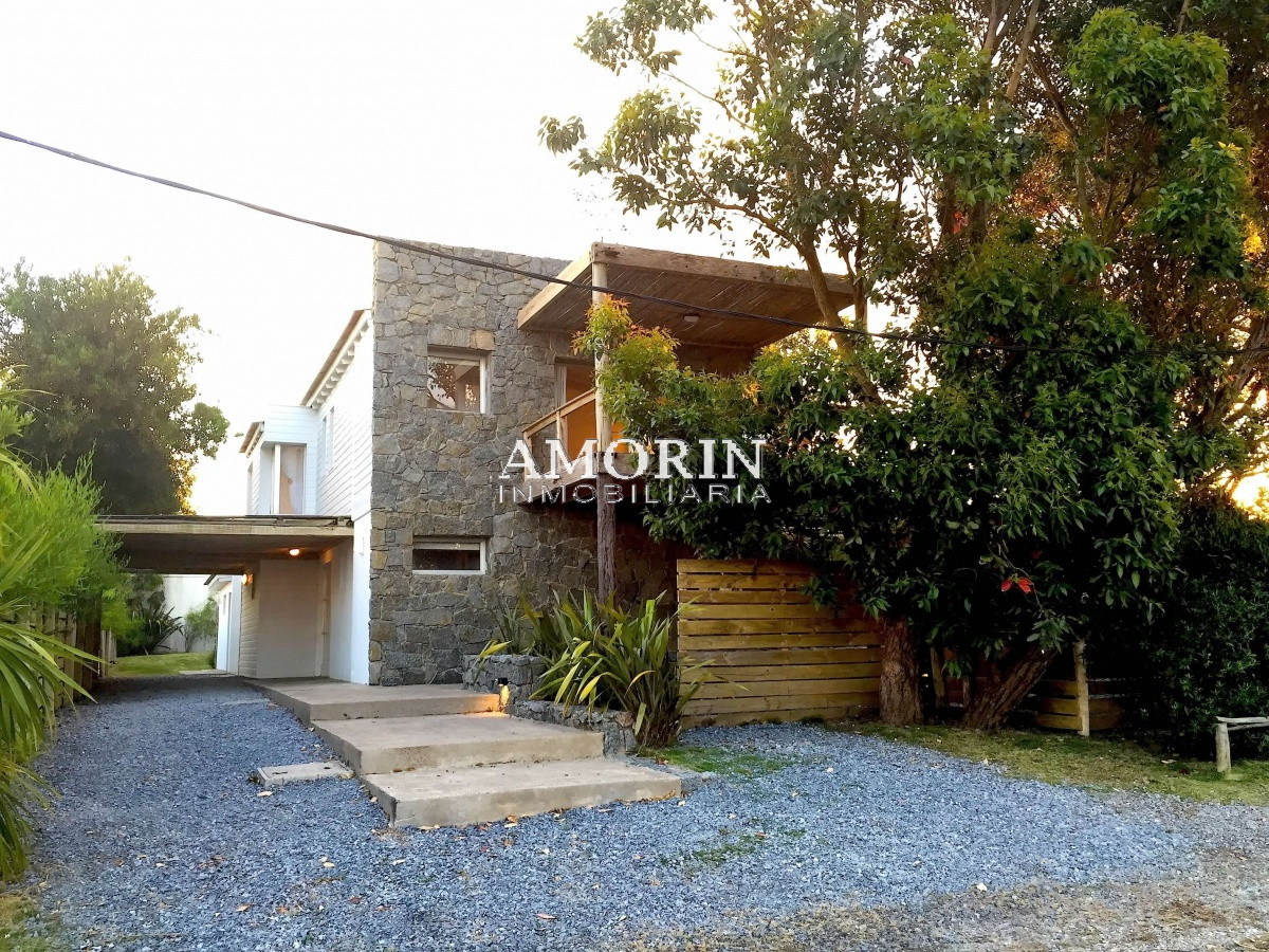Casa ID.212 - casa del arbol
