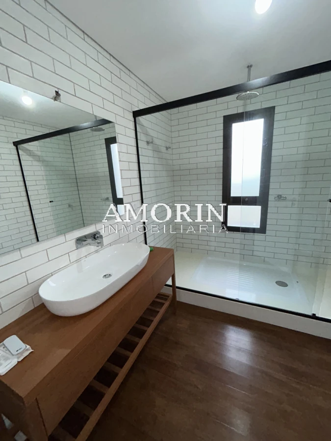 Casa ID.800 - CASA FRENTE A CLUB DE LA BARRA