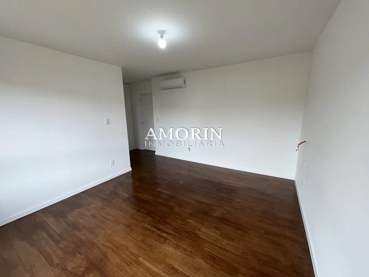 Casa ID.800 - CASA FRENTE A CLUB DE LA BARRA