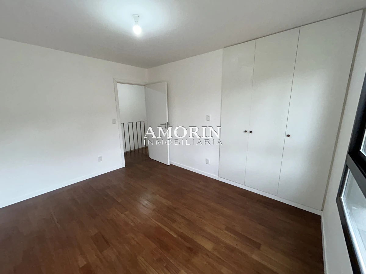 Casa ID.800 - CASA FRENTE A CLUB DE LA BARRA