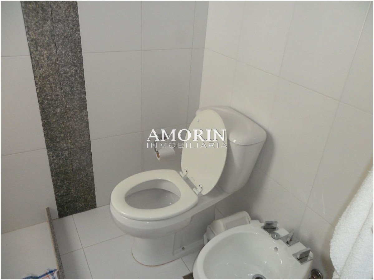 Local Comercial ID.556 - Local en La Barra, La Barra