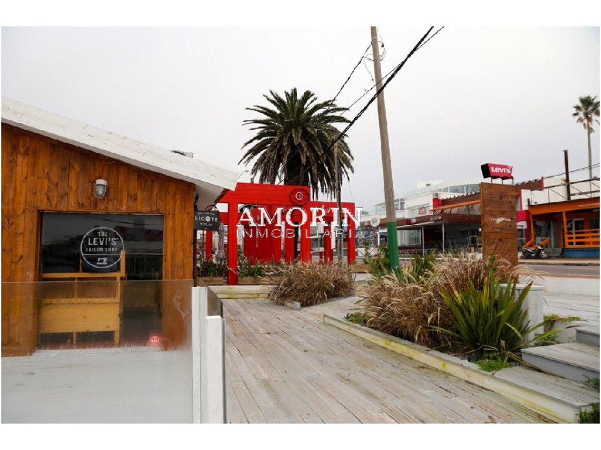 Local Comercial ID.560 - Local en La Barra, La Barra