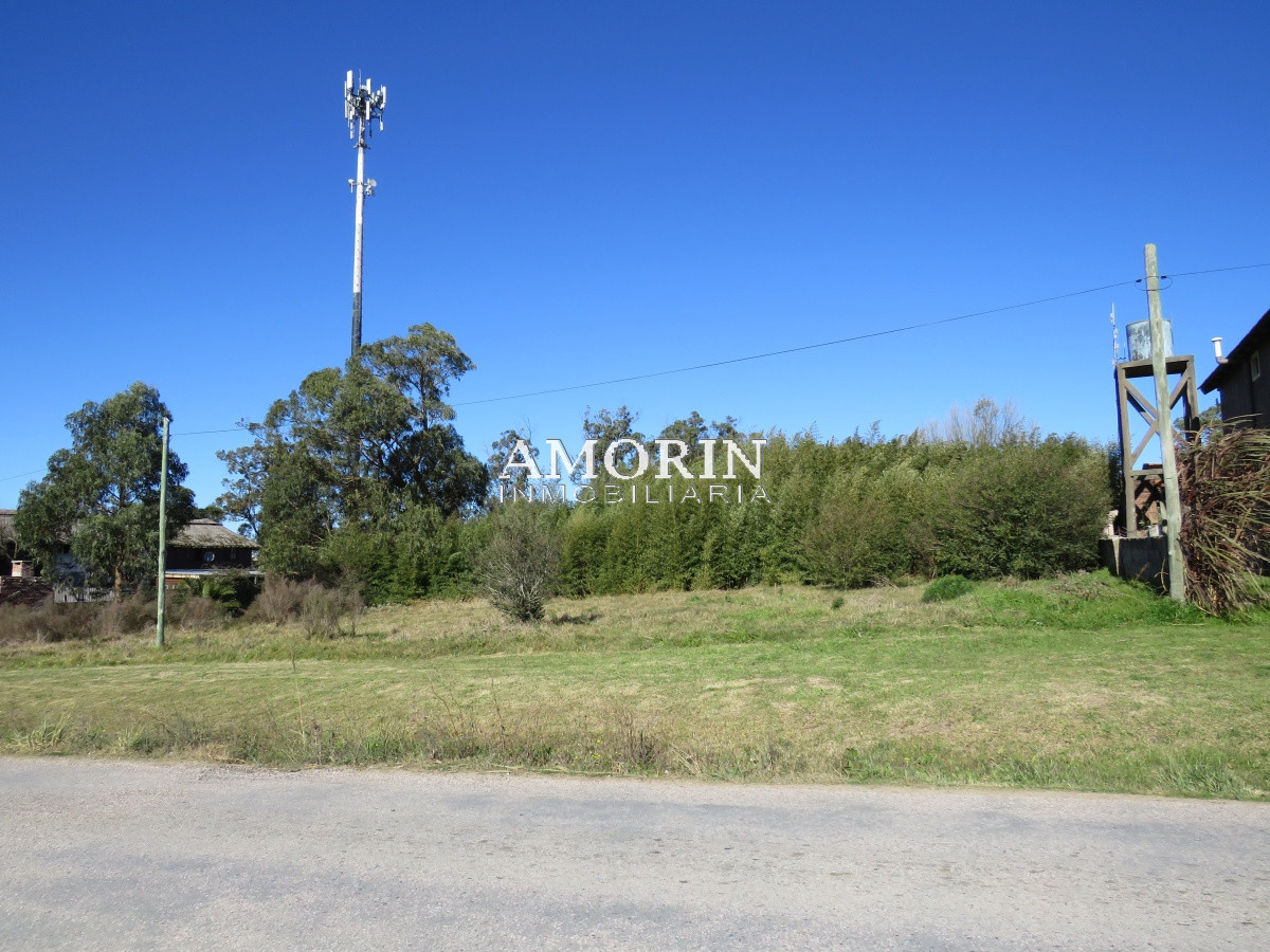 Terreno ID.592 - Terreno sobre calle Tiburones en Balneario el Chorro