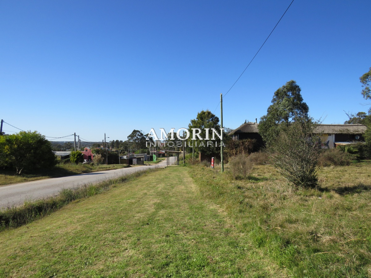 Terreno ID.592 - Terreno sobre calle Tiburones en Balneario el Chorro