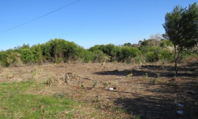 Terreno en Manantiales.