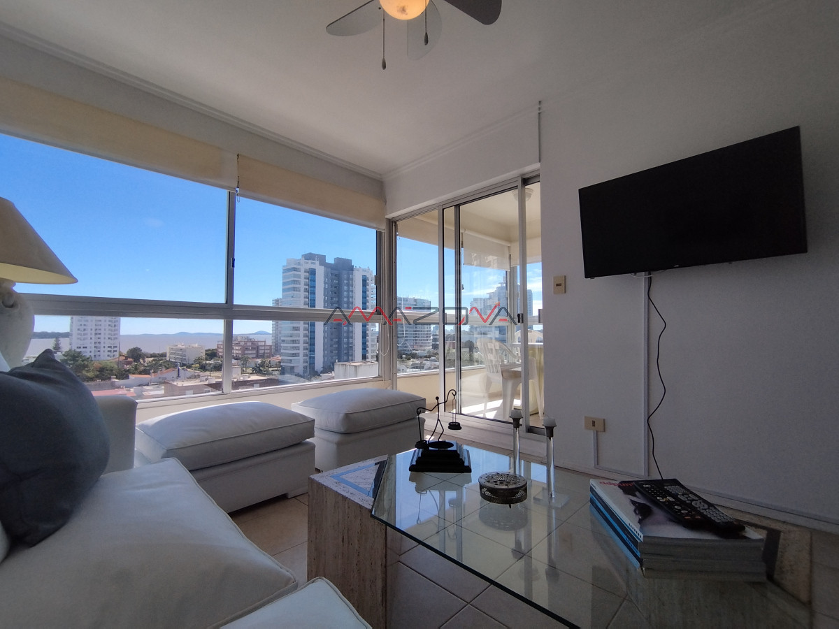 Apartamento ID.5569 - Venta- Punta del Este -vista al mar- piscina-mucama-garaje-ascensor- canchas