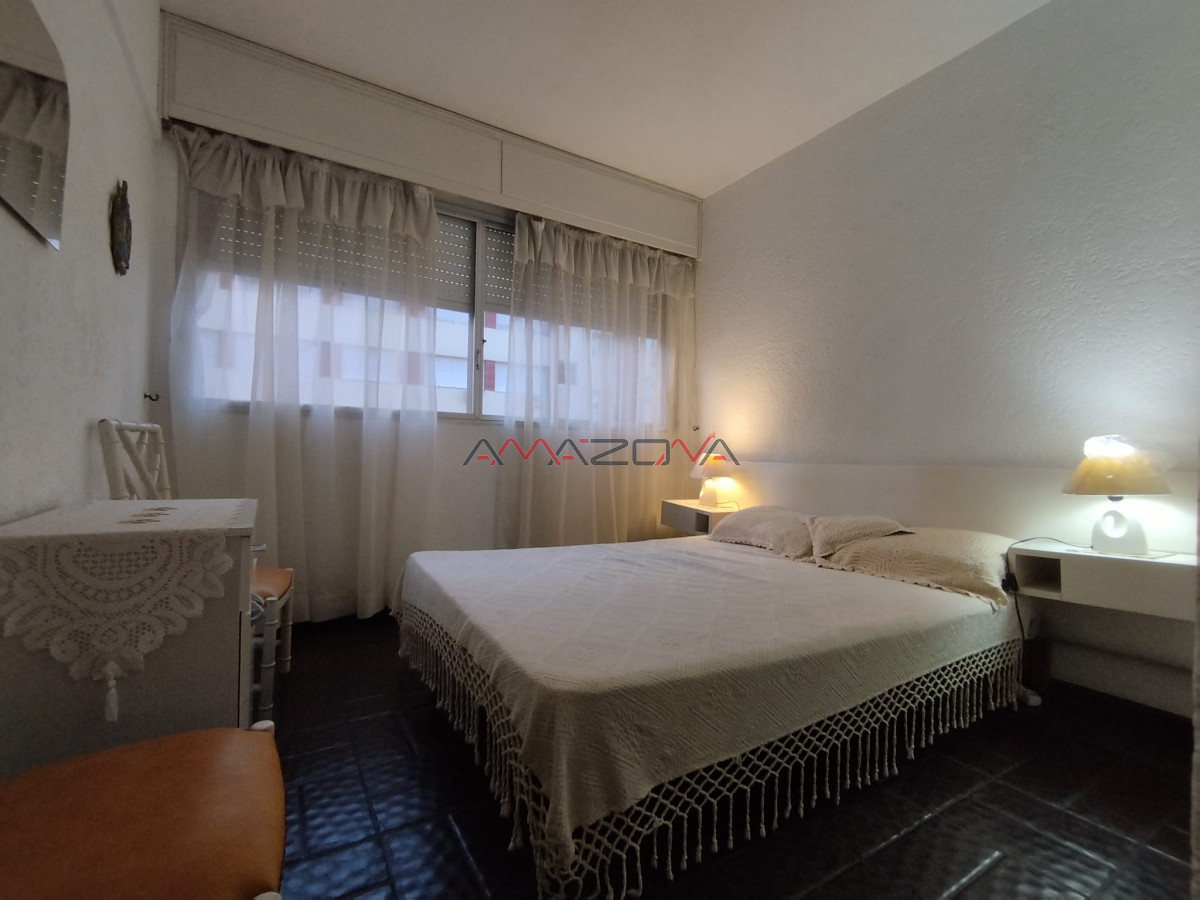 Apartamento ID.5654 - Apartamento de un dormitorio y medio en venta en Punta del Este