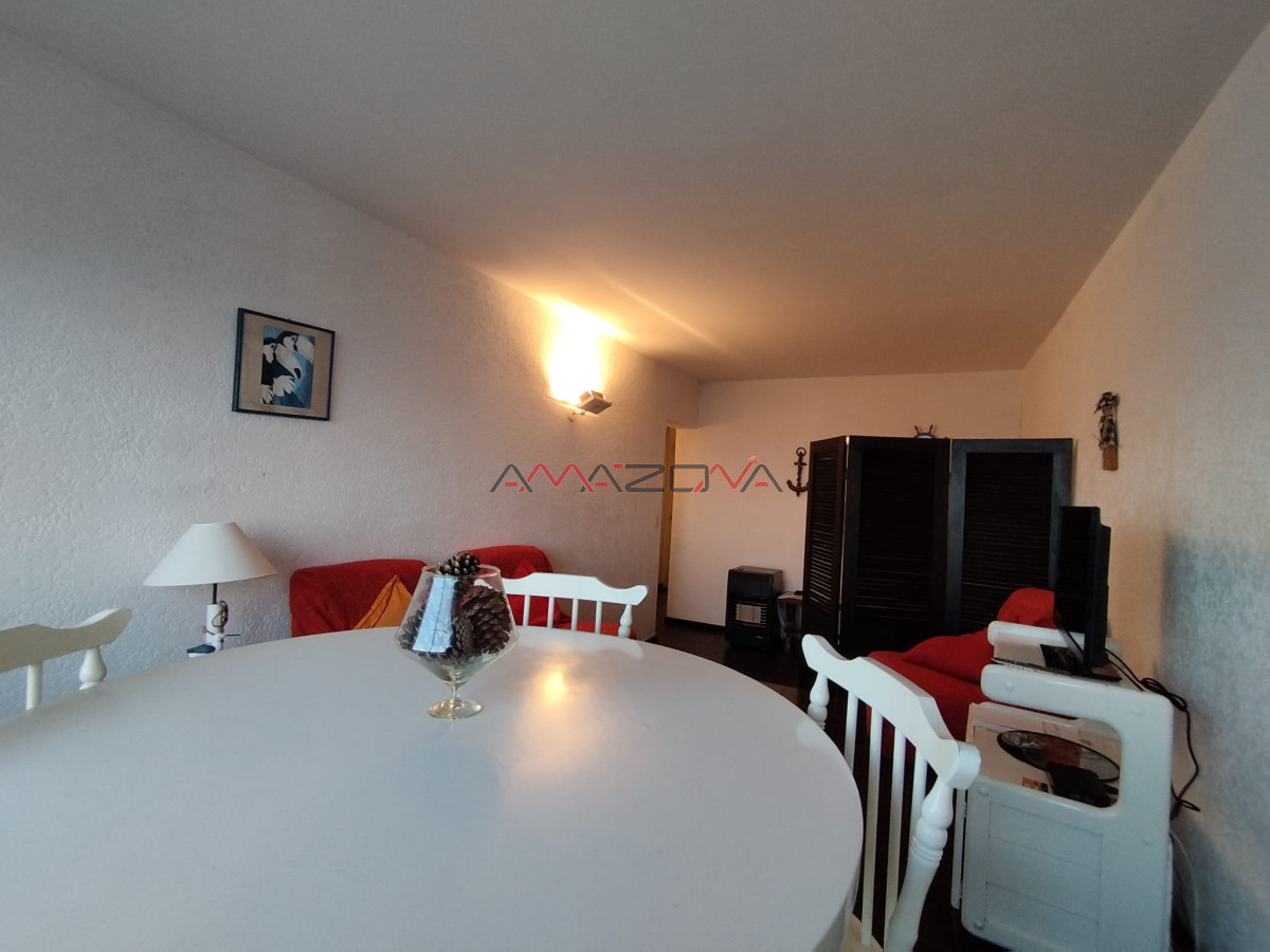 Apartamento ID.5654 - Apartamento de un dormitorio y medio en venta en Punta del Este