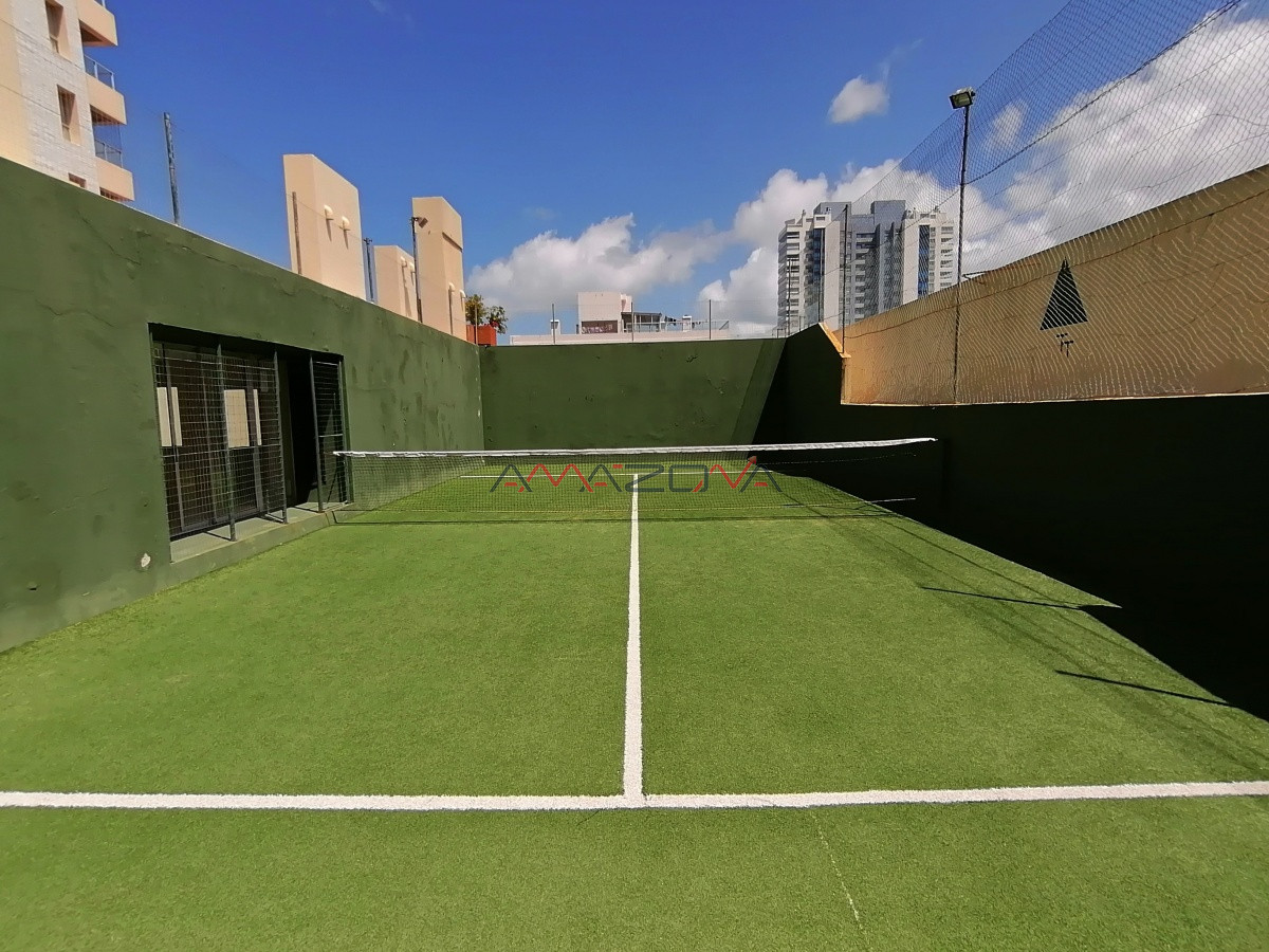 Apartamento ID.5569 - Venta- Punta del Este -vista al mar- piscina-mucama-garaje-ascensor- canchas