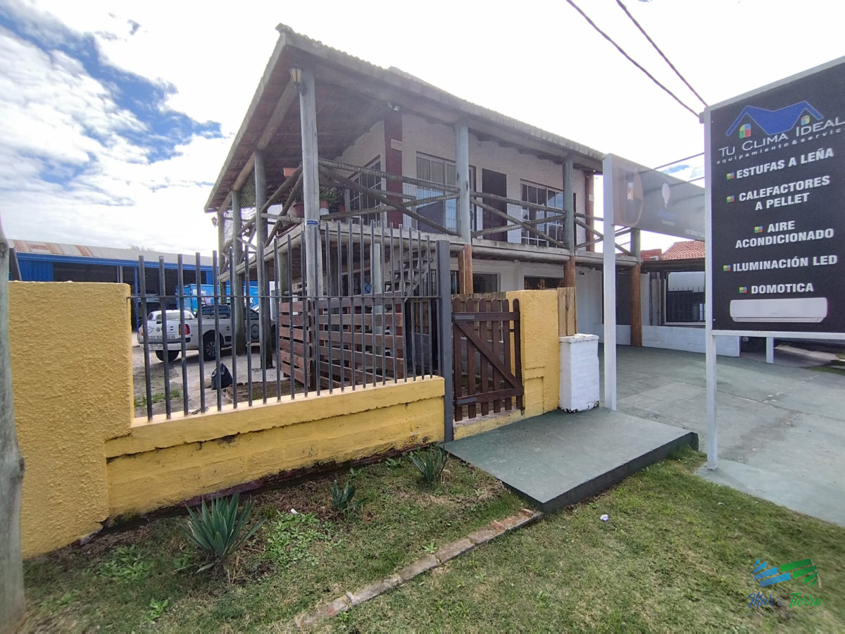 Local Comercial ID.4224 - VENDO LOCAL, CASA Y GALPON EN MALDONADO, ZONA MACRO