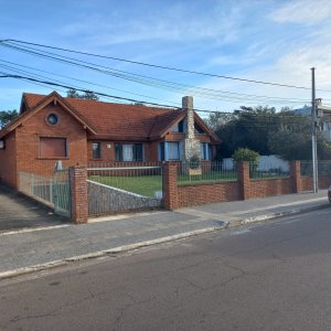 Casa en venta tres dormitorios en Punta del Este - Ref : EQP7755