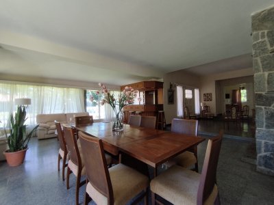 Alquiler y venta de casa en Punta del Este - Ref : EQP7202