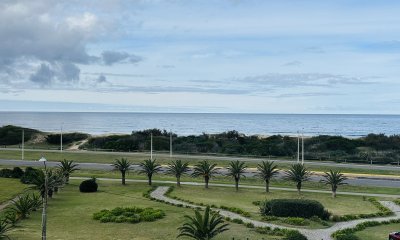 Venta  y alquiler de apartamento de 4 dormitorios en Punta de Este